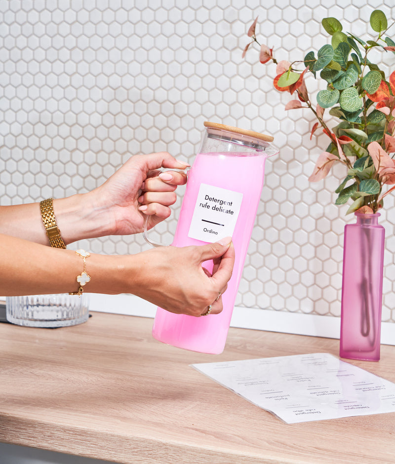 Set 12 etichete detergenți lichizi, albe, marker inclus