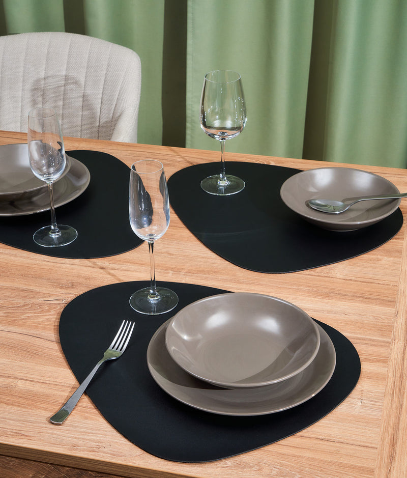 Set suporturi farfurii de masă, piele ecologică, negru