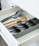 Organizator compact pentru tacâmuri